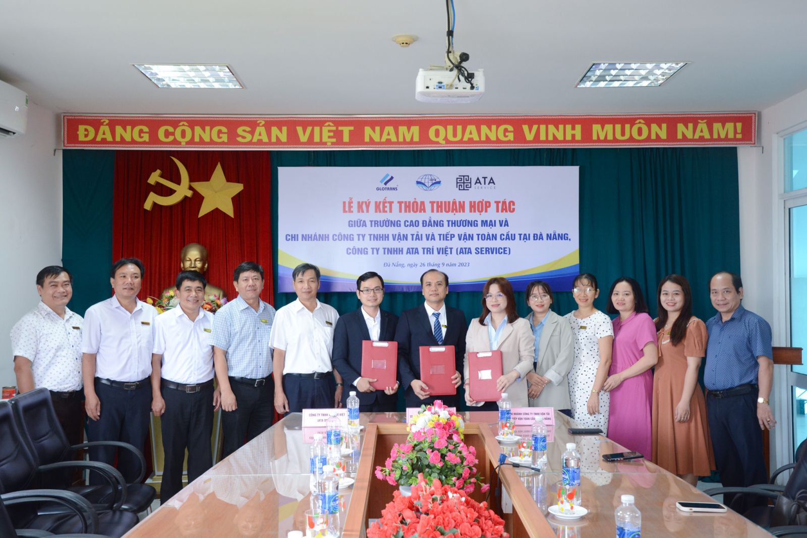 Trường Cao đẳng Thương mại ký hợp tác với Glotrans Đà Nẵng và ATA Trí Việt